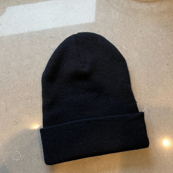 Sakara Nutrition Winter Hat - Black - Picture 3 of 3